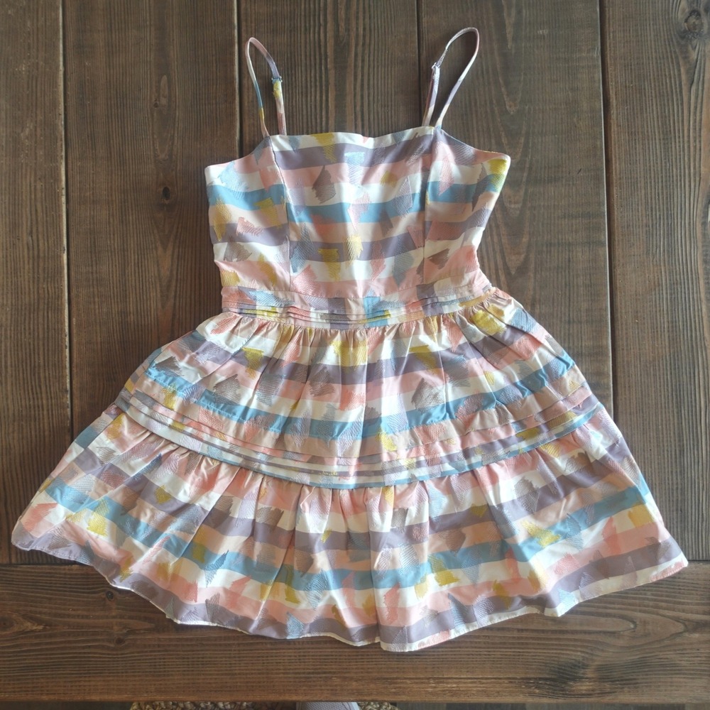 Willa Story Maura Dress Womens Small Pastel Printed Tiered Babydoll Smocked Mini
